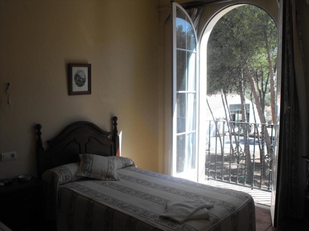 Готель Hostal Nicol'S Luque Екстер'єр фото