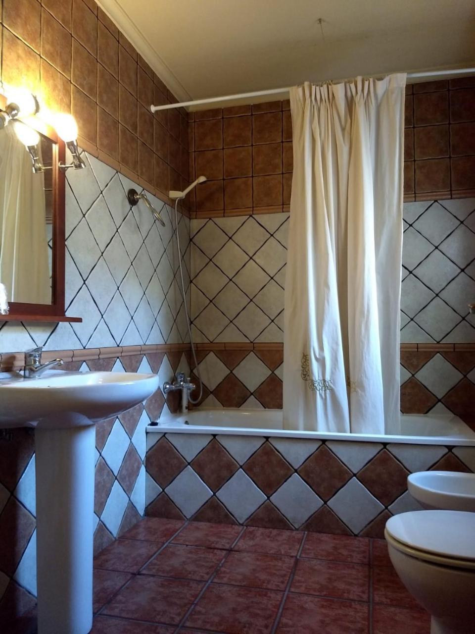 Готель Hostal Nicol'S Luque Екстер'єр фото